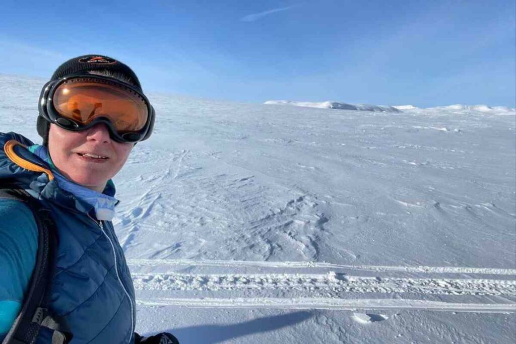 Stress resilience and connection: Leanne taking part in the Arctic Circle Race